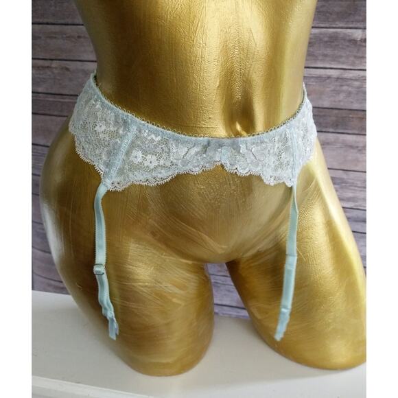 Victoria's Secret M/L blue and silver lace garter New with Tags - Picture 1 of 2